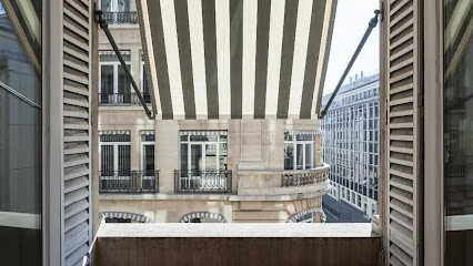 Roussel Stores SA, Magasin de Stores et Rideaux à Paris 08